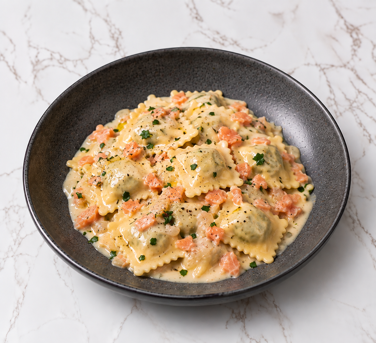 Raviolini ricotta e spinaci al salmone