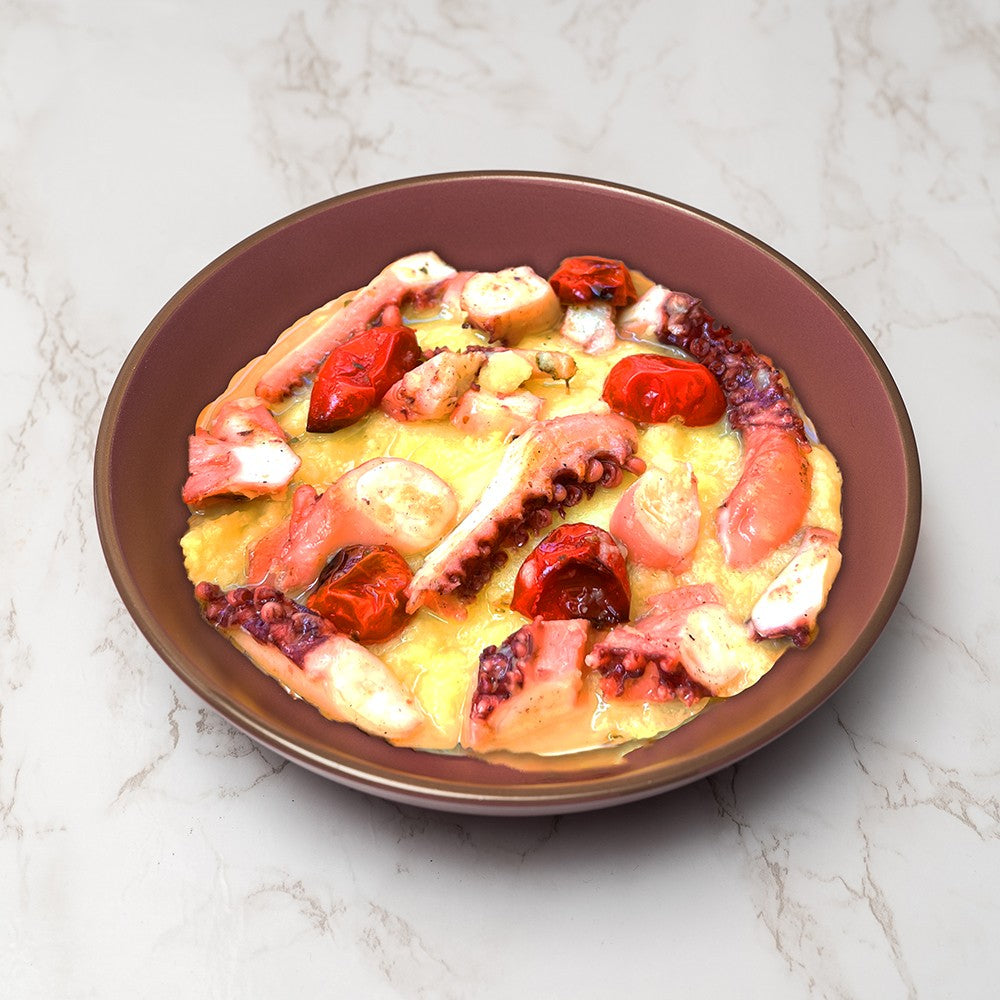 Totani saltati al rosmarino con purea di patate e pomodorini confit